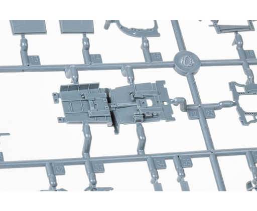 Eduard 1/48 Kamikaze Tokkōtai IJN Special Attack Units (Limited Edition DUAL COMBO)