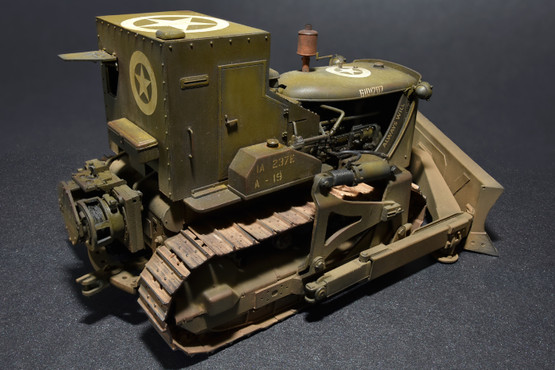 MiniArt 1/35 U.S. Armoured Bulldozer