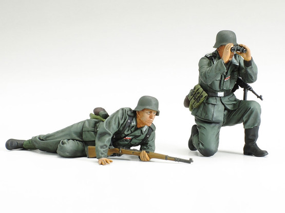 Tamiya 1/35 German Assault Pioneer Team & Goliath Set