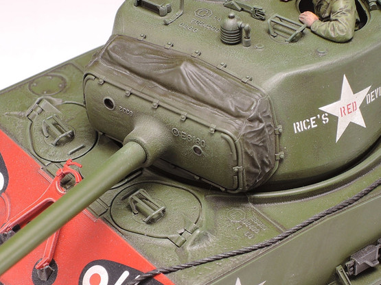 Tamiya 1/35 U.S. Medium Tank M4A3E8 Sherman 