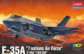 Academy 1/72 F-35A '7 nations Air Force'