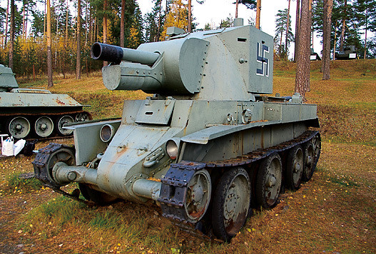 Tamiya 1/35 Finnish Army Assault Gun BT-42