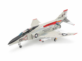 Tamiya 1/48 McDonnell Douglas F-4B Phantom II
