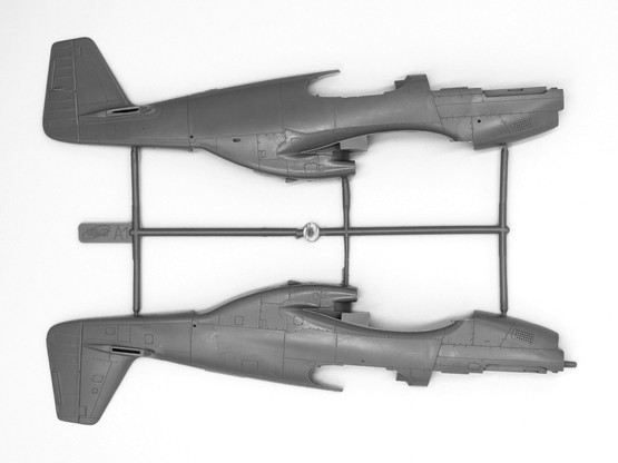 ICM 1/48 Mustang P-51C WWII American Fighter