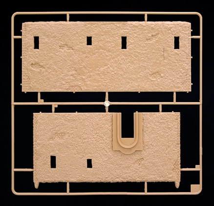 Italeri 1/72 African House