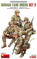 Miniart 1/35 WWII German Tank Riders Set 2
