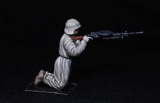 Miniart 1/35 Soviet Assault Infantry Winter Camouflage Cloaks