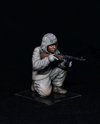Miniart 1/35 Soviet Assault Infantry Winter Camouflage Cloaks