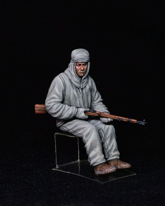 Miniart 1/35 Soviet Assault Infantry Winter Camouflage Cloaks