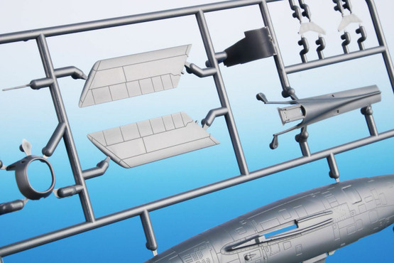 Special Hobby 1/72 F-84F Thunderstreak 'US Swept-wing Thunder'