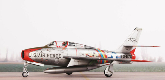 Special Hobby 1/72 F-84F Thunderstreak 'US Swept-wing Thunder'