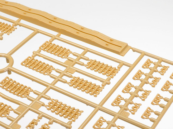 Tamiya 1/35 Panzerkampfwagen IV Ausf. G Early Production & Motorcycle Eastern Front