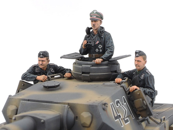 Tamiya 1/35 Panzerkampfwagen IV Ausf. G Early Production & Motorcycle Eastern Front