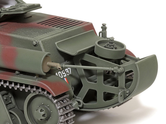 Tamiya 1/35 French Light Tank H39 Pz.Kpfw.38H 735(F)