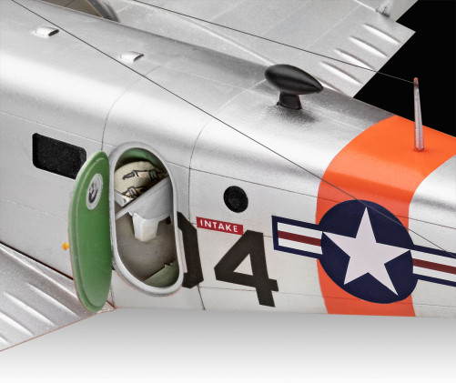Revell 1/48 Beechcraft Model 18