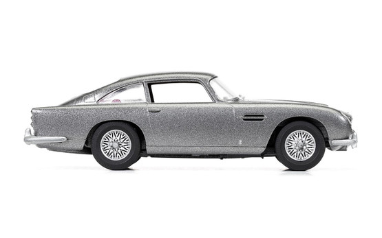 Airfix 1/43 Aston Martin DB5 aloituspakkaus