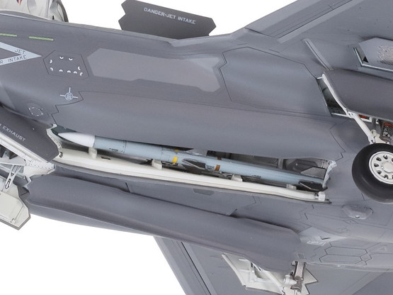 Tamiya 1/72 Lockheed Martin F-35B Lightning II
