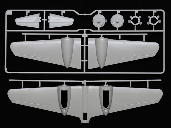 Tamiya 1/48 Ki-46 III Type 100 & 4X4 Kurogane
