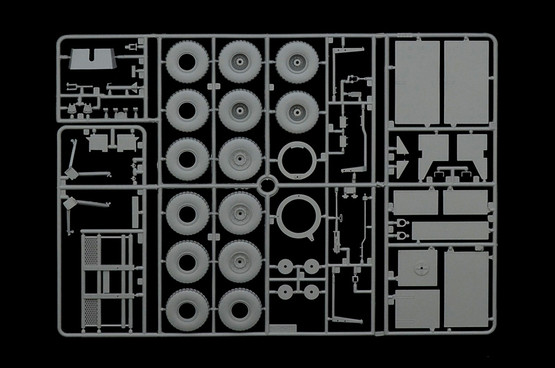 Italeri 1/35 M923 