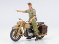 Tamiya 1/35 Panzerkampfwagen IV Ausf F. & Motorcycle North Africa