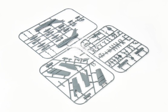 Eduard 1/72 UTI MiG-15 (Profipack)