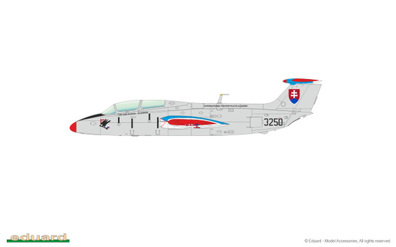 Eduard 1/72 L-29 Delfin (Profipack)
