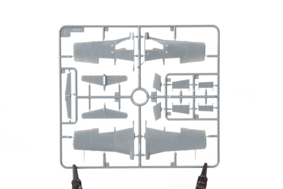 Eduard 1/72 L-29 Delfin (Profipack)