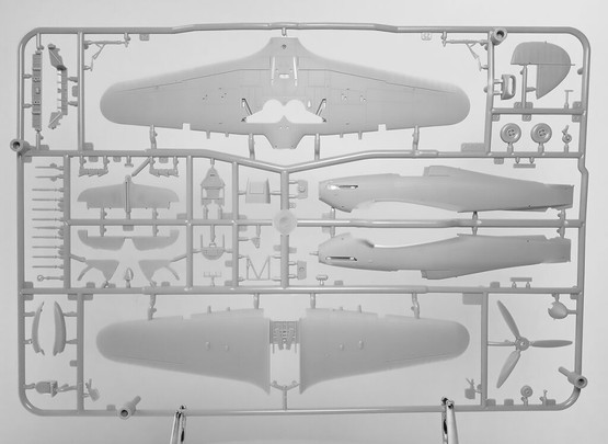 Arma Hobby 1/72 Hurricane Mk II A/B/C Eastern Front (Deluxe Set)