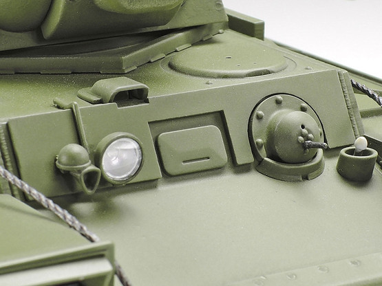 Tamiya 1/35 Russian Heavy Tank KV-1 Model 1941 Early Production
