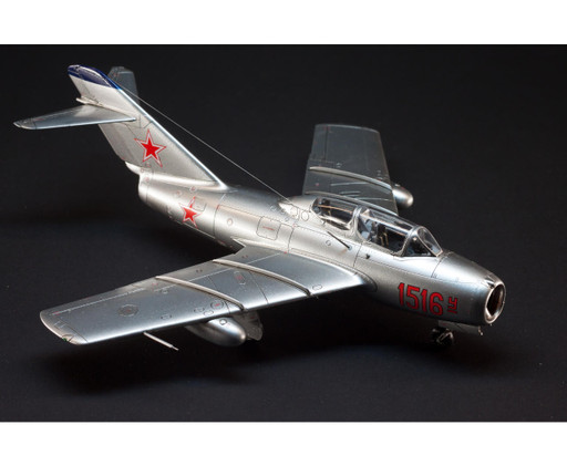 Eduard 1/72 UTI MiG-15 (Profipack)