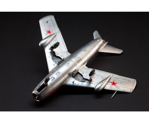 Eduard 1/72 UTI MiG-15 (Profipack)