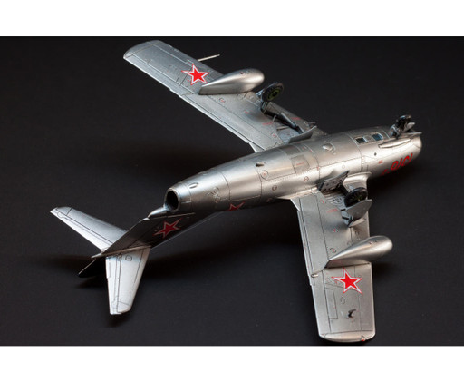 Eduard 1/72 UTI MiG-15 (Profipack)