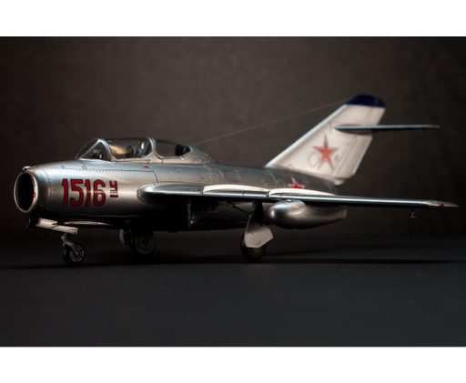 Eduard 1/72 UTI MiG-15 (Profipack)