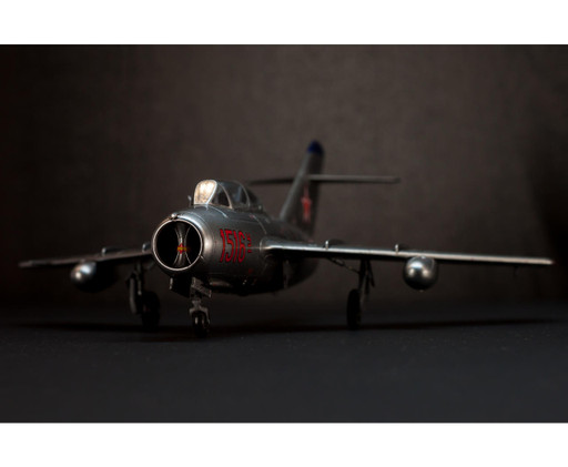 Eduard 1/72 UTI MiG-15 (Profipack)