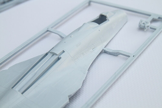 Heller 1/72 SU-27 UB/P Ukraine