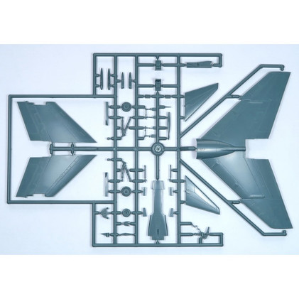 Sword 1/72 RF-8G Photo-Recon Crusader Over Vietnam