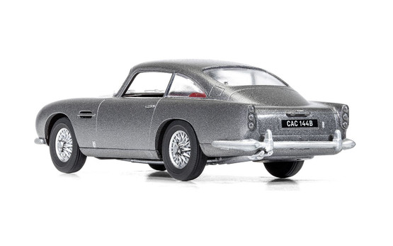 Airfix 1/43 Aston Martin DB5 aloituspakkaus