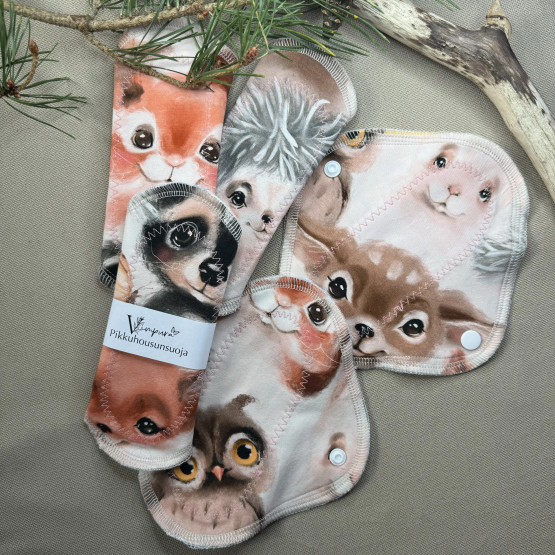 Pikkuhousunsuoja, trikoo metsän eläimet