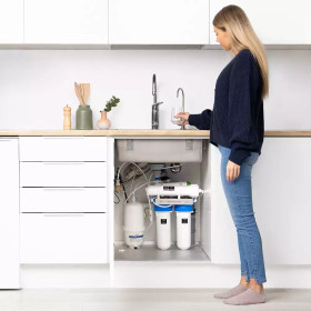 AQVA Smart EVO käänteisosmoosilaite 32 l/h 1,5 l säiliöllä (AQ006-EVO)