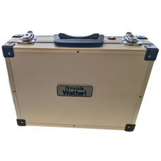 Watteri – Kannettava käänteisosmoosi vedenpuhdistin