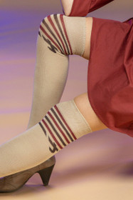 By Olga: Pitkä bambupolvisukka