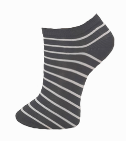 Kapearaitainen puuvillafootsie