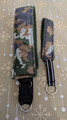 Puolikiristävä kaulapanta 5x29-37 cm, camo, vihreällä, pehmeällä vuorella