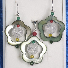 Korusetti riipus ja korvakorut simpukkakukka 25mm vuorikide ja akaatit