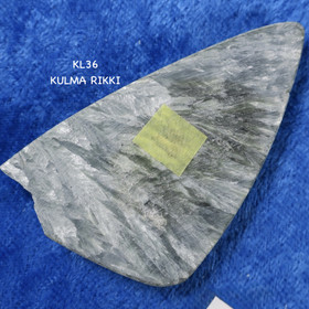 Kapussi serafiniitti klinokloori kolmikulmainen KL36 sekunda