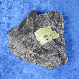 Nuummiitti 131g 75x70x20mm sis kordieriitti Hi133 