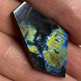 Spektroliitti kapussi. Ylämaa KSP27