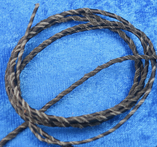 Riipusnauha kierretty nahkanauha 1m, valitse väri