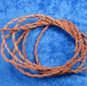 Riipusnauha kierretty nahkanauha 1m, valitse väri