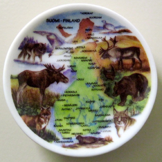 Magneetti Suomen kartta ja eläimiä, 6cm, posliinia